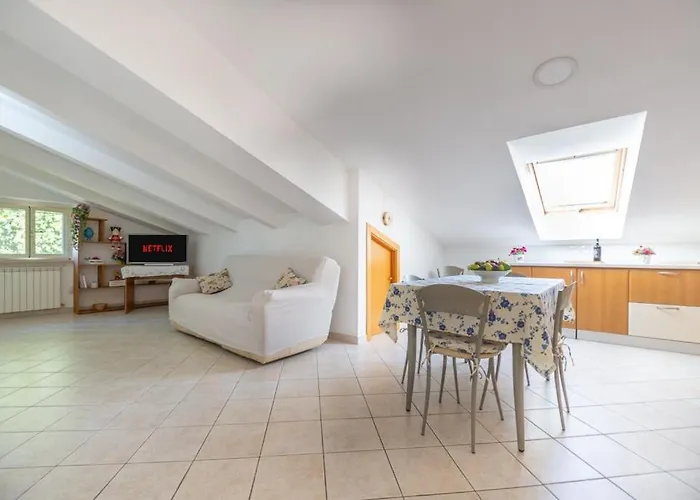 Paradiso Con Vista Mozzafiato - Adriana Chieti